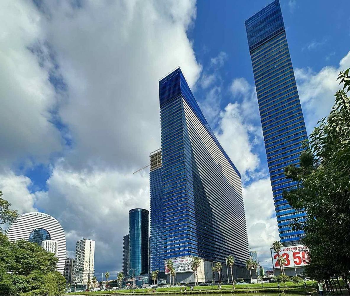 Orbit City Batumi Hotel Eksteriør billede